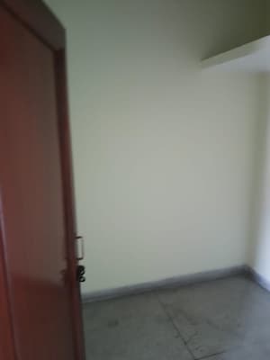 Room in 2 BHK Builder Floor at Sector 36 – for Rent