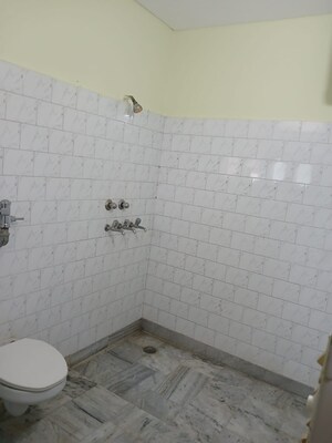 Bathroom in 2 BHK Builder Floor at Sector 36 – for Rent
