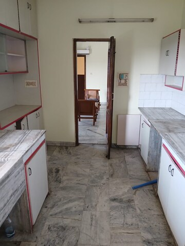 Kitchen in 2 BHK Builder Floor at Sector 36 – for Rent