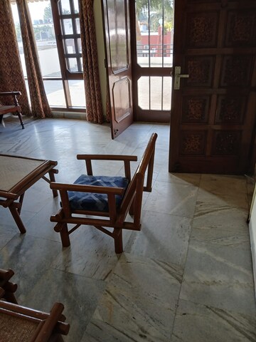 Gym in 2 BHK Builder Floor at Sector 36 – for Rent