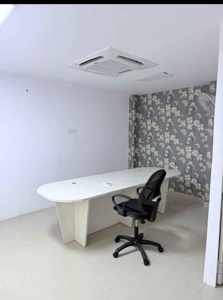 Team Area, dosti-pinnacle Commercial Office Space 6000 Sq.Ft. In Wagle Industrial Estate Thane 9324100