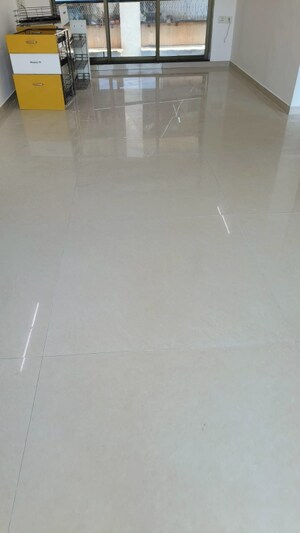 Room in 2 BHK Apartment at Runwal Symphony, Santacruz East – for Rent