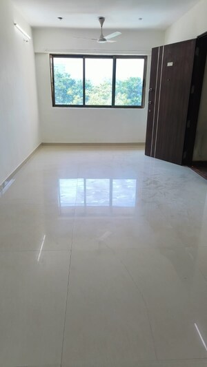 Room in 2 BHK Apartment at Runwal Symphony, Santacruz East – for Rent