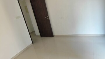 Room in 2 BHK Apartment at Runwal Symphony, Santacruz East – for Rent