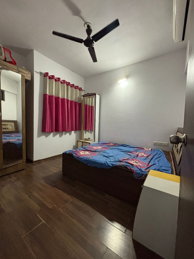 Bedroom, dombivli east 1 Bedroom 550 Sq.Ft. Apartment In Dombivli East Thane 9324174