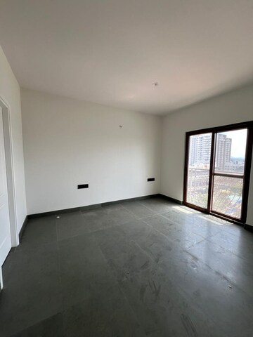 Room in 2 BHK Apartment at Centreo , Kanakapura Road – for Sale