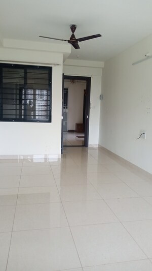 Room in 3 BHK Apartment at Sargam CHS Nanded, Sinhagad Road – for Rent