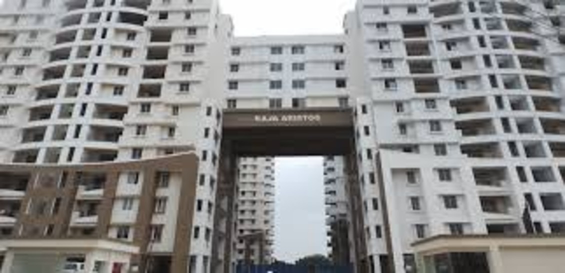 2 BHK + Extra Room Apartment For Sale in Raja Aristos