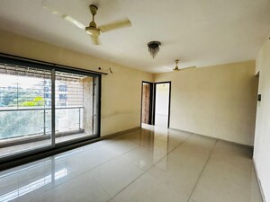 2 BHK Apartment For Rent in Seawoods