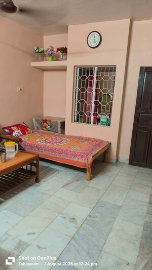 Bedroom in 1.5 BHK Independent House at Gomti Nagar – for Rent