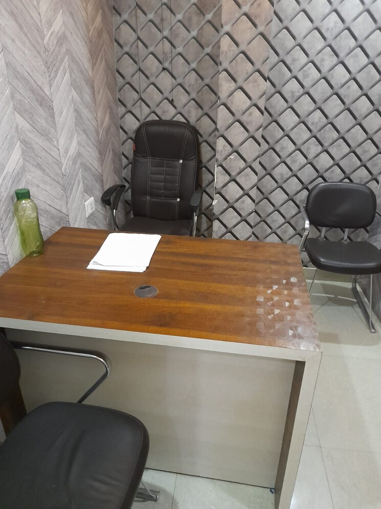 Team Area, gomti nagar Commercial Office Space 800 Sq.Ft. In Gomti Nagar Lucknow 9324279