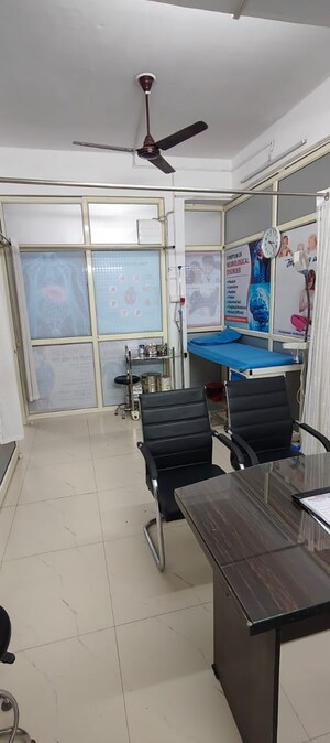 Team Area in  Shop at Gomti Nagar – for Rent