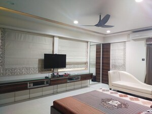 Bedroom in 3 BHK Apartment at Rachana Belvedere Apartment, Aundh – for Rent
