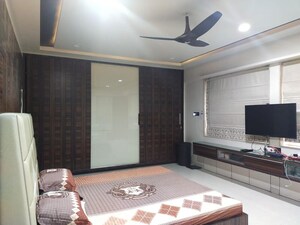 Bedroom in 3 BHK Apartment at Rachana Belvedere Apartment, Aundh – for Rent