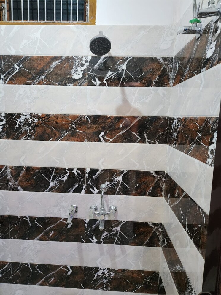 Bathroom, gomti nagar 2 Bedroom 1400 Sq.Ft. Independent House In Gomti Nagar Lucknow 9324320