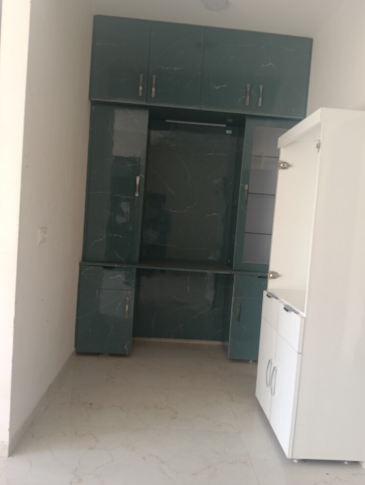 undefined, smart-world-gems 2.5 Bedroom 1194 Sq.Ft. Apartment In Sector 89 Gurgaon 9324351