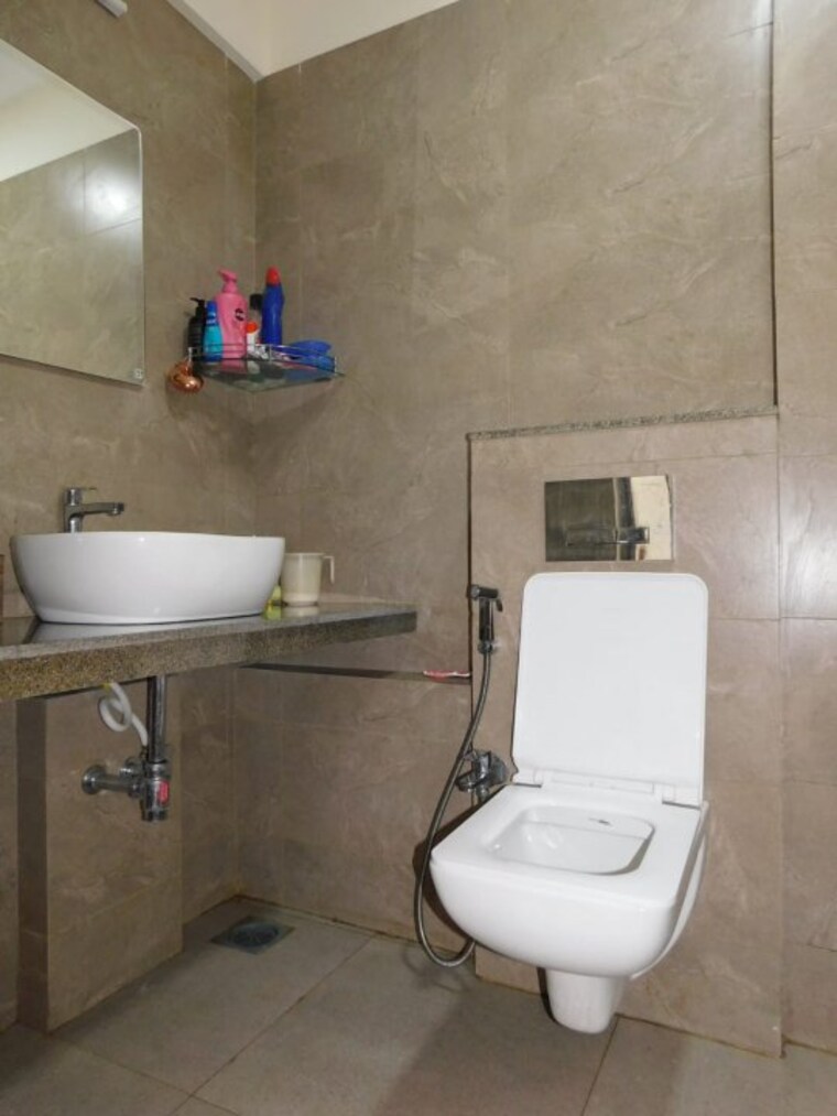 Bathroom, godrej-nest-kandivali 2 Bedroom 606 Sq.Ft. Apartment In Kandivali East Mumbai 9324349