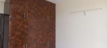 Furnished Amenities in 3.5 BHK Apartment at Omaxe Waterscapes, Gomti Nagar – for Sale