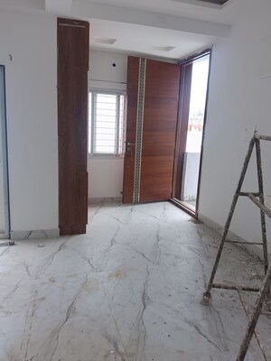 Room in 3 BHK Apartment at Manikonda – for Rent