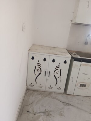 Furnished Amenities in 3 BHK Apartment at Manikonda – for Rent