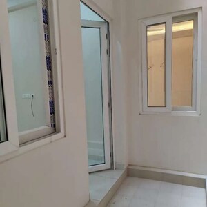 Building Lobby in 2 BHK Villa at Doon Trafalgar Extension, Aman Vihar – for Rent