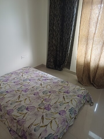 Bedroom in 3 BHK Apartment at Amolik Sankalp, Sector 85 – for Rent