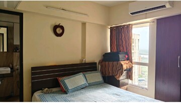 Bedroom in 2 BHK Apartment at Lodha Amara, Kolshet Road – for Rent
