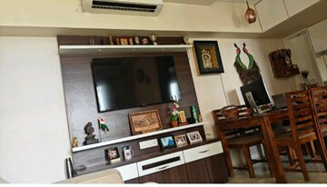 Furnished Amenities in 2 BHK Apartment at Lodha Amara, Kolshet Road – for Rent