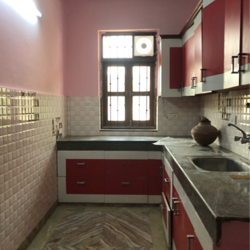 Kitchen in 2.5 BHK Villa at Sector 22b – for Rent