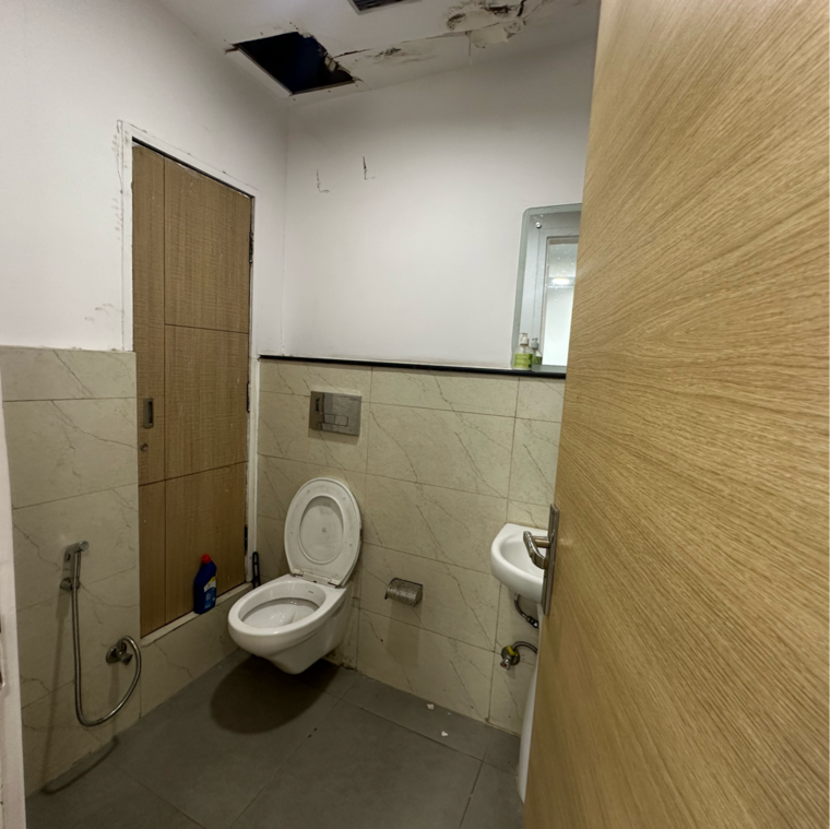 Bathroom, jmd-megapolis Commercial Office Space 1500 Sq.Ft. In Tikri Gurgaon 9324495