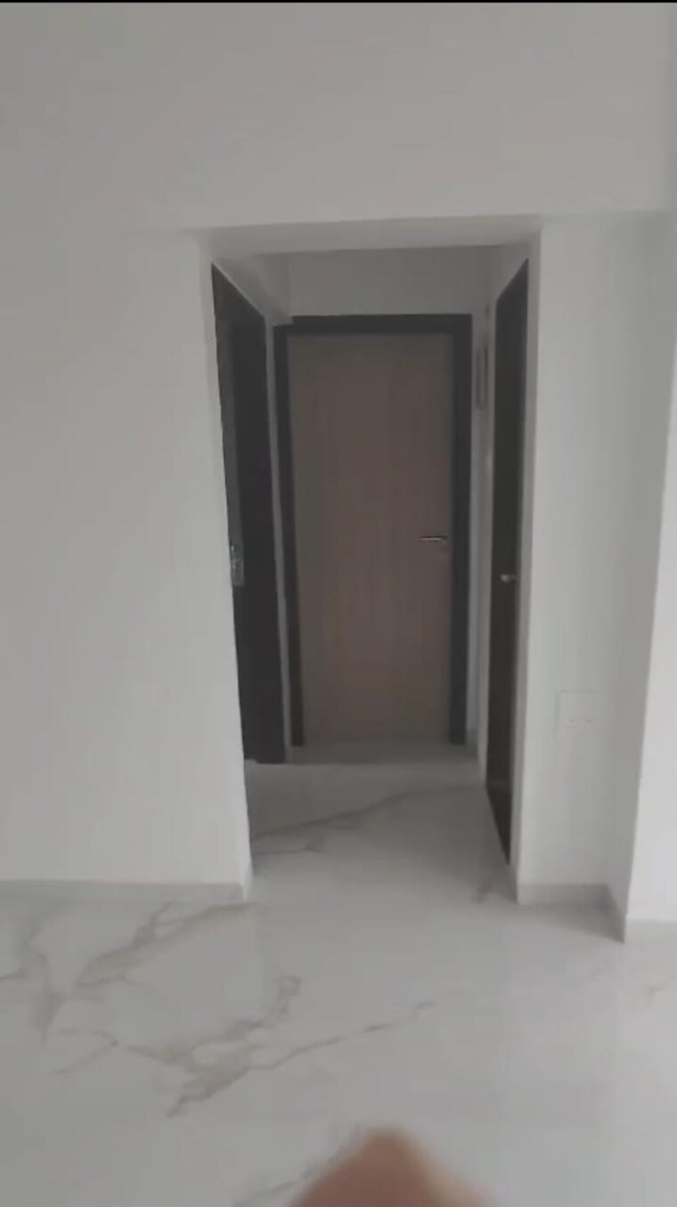 Room, kandivali west 1 Bedroom 500 Sq.Ft. Apartment In Kandivali West Mumbai 9324522