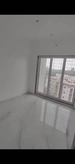 Room in 1 BHK Apartment at Kandivali West – for Rent