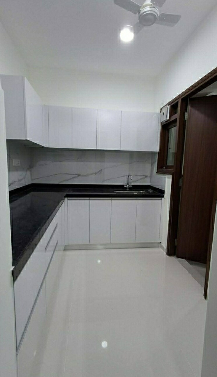 Kitchen, sunshine-court 3 Bedroom 1250 Sq.Ft. Apartment In Kalyani Nagar Pune 9324545
