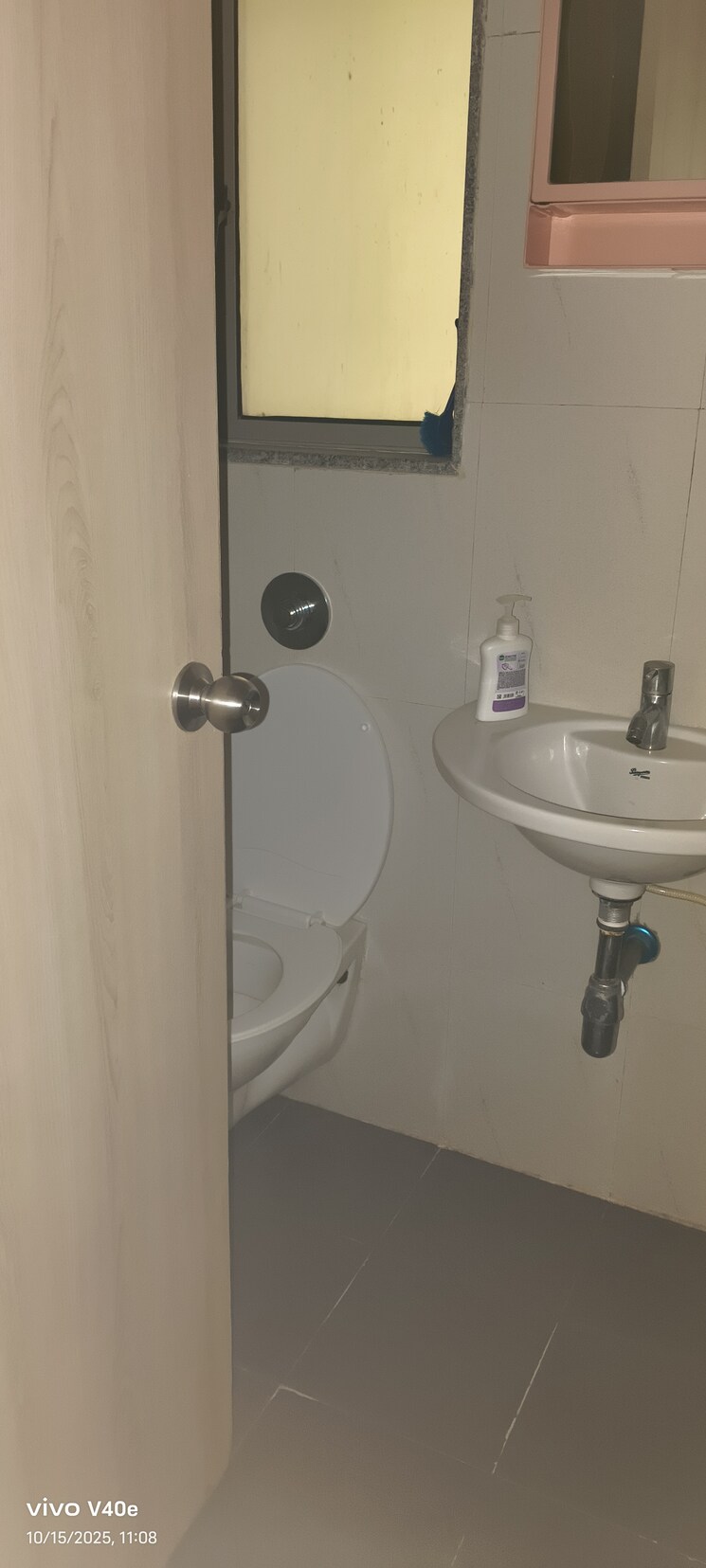 Bathroom, lodha-casa-rio-gold 2 Bedroom 695 Sq.Ft. Apartment In Dombivli East Thane 9324582