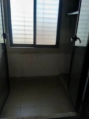 Bathroom in 2 BHK Apartment at Golden Gate CHS, Kandivali West – for Rent