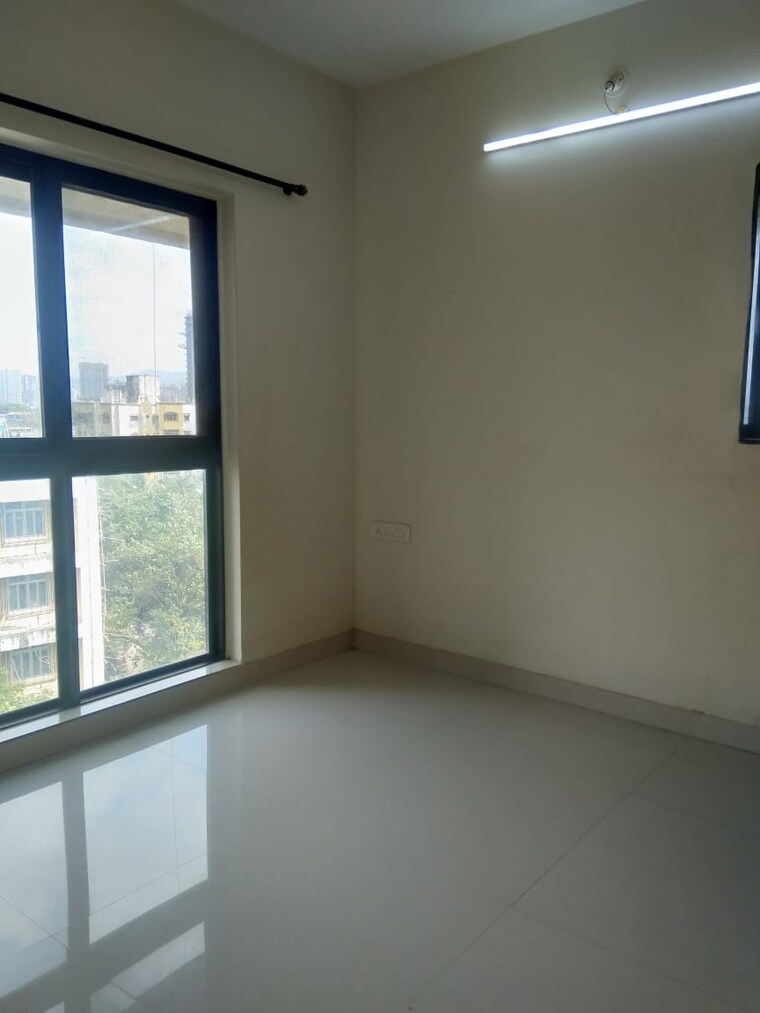 Room, golden-gate-chs 2 Bedroom 800 Sq.Ft. Apartment In Kandivali West Mumbai 9324546