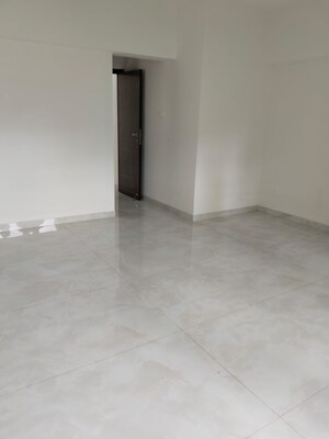 Room in 1.5 BHK Apartment at Mahavir Darshan Kandivali, Kandivali West – for Rent