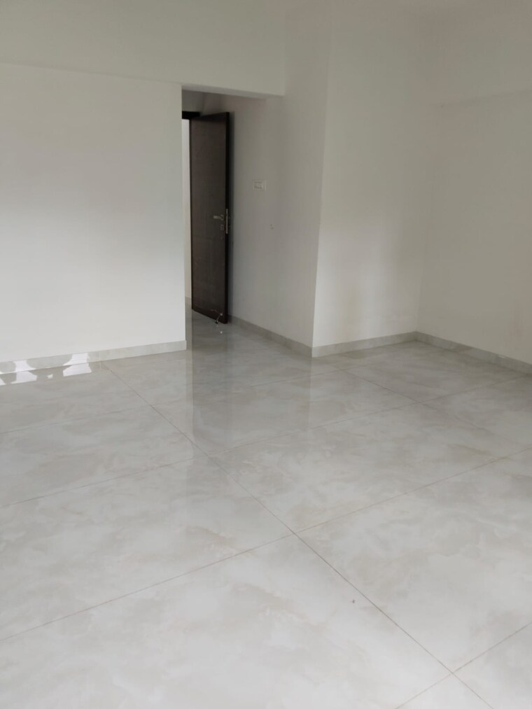 Room, mahavir-darshan-kandivali 1.5 Bedroom 650 Sq.Ft. Apartment In Kandivali West Mumbai 9324552