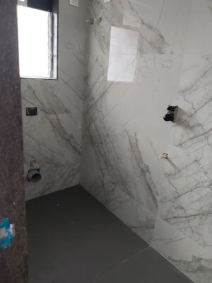 Bathroom in 1.5 BHK Apartment at Mahavir Darshan Kandivali, Kandivali West – for Rent