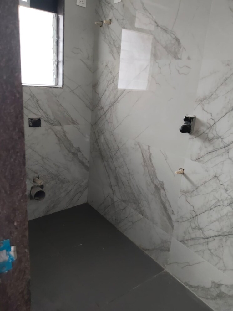 Bathroom, mahavir-darshan-kandivali 1.5 Bedroom 650 Sq.Ft. Apartment In Kandivali West Mumbai 9324552