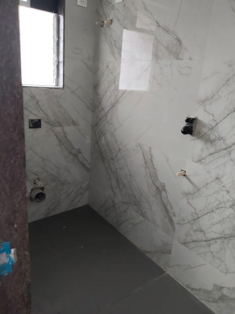 Bathroom, mahavir-darshan-kandivali 1.5 Bedroom 650 Sq.Ft. Apartment In Kandivali West Mumbai 9324552