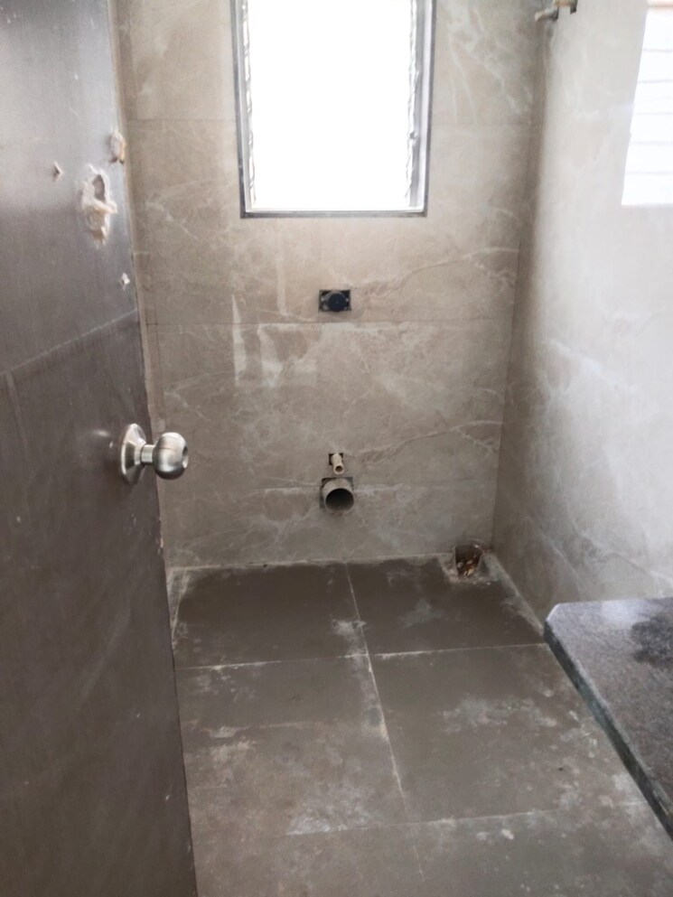 Bathroom, mahavir-darshan-kandivali 1.5 Bedroom 650 Sq.Ft. Apartment In Kandivali West Mumbai 9324552