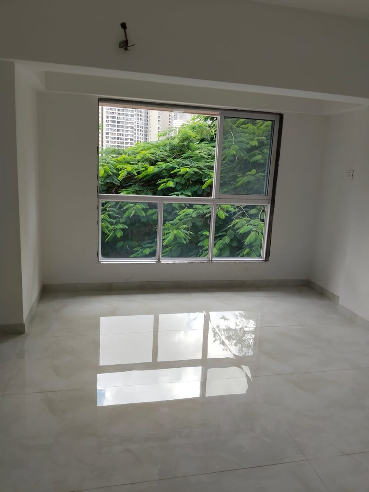 Room, mahavir-darshan-kandivali 1.5 Bedroom 650 Sq.Ft. Apartment In Kandivali West Mumbai 9324552