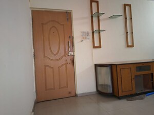 Room in 2 BHK Apartment at Suncity Complex, Powai – for Rent