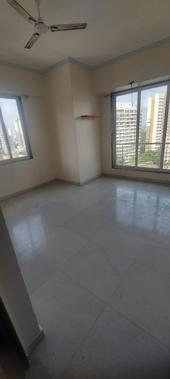 2 BHK + Extra Room Apartment For Rent in Kukreja Complex