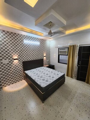 Bedroom in 2 BHK Builder Floor at Saket – for Rent