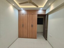 2 BHK Apartment For Sale in Kalpataru Paramount