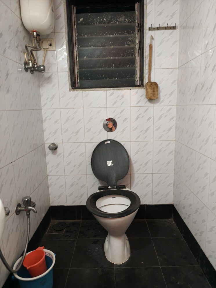 Bathroom, jaz-enclave-chs 1 Bedroom 467 Sq.Ft. Apartment In Santacruz East Mumbai 9324688