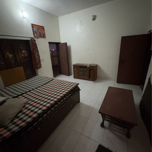 Bedroom in 1 BHK Penthouse at Sector 9a – for Rent