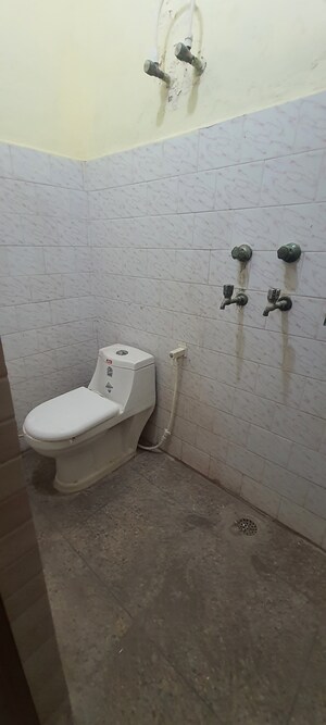 Bathroom in 1.5 BHK Independent House at Sector 3 – for Rent